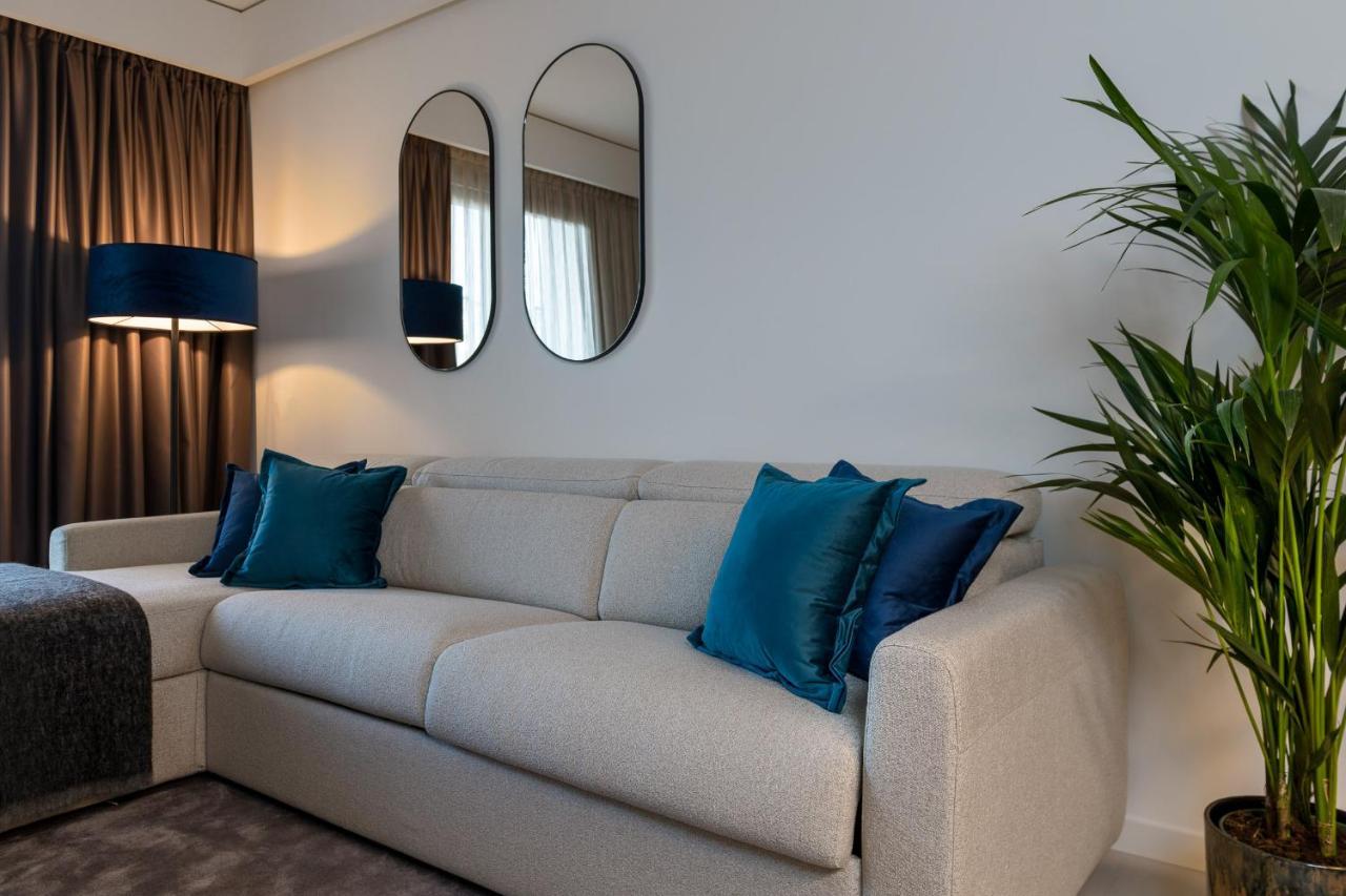 We Me Suite Hotel Ричоне Екстериор снимка