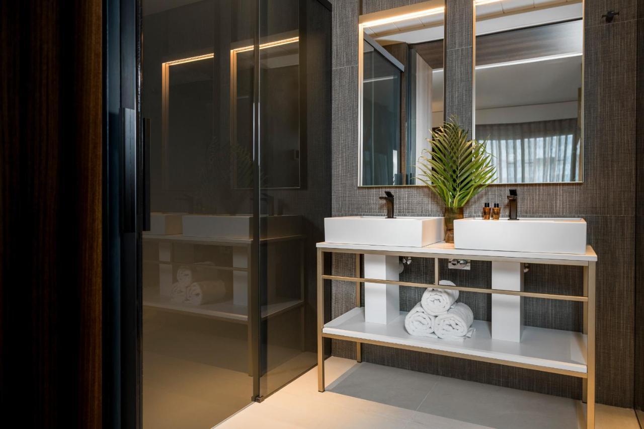 We Me Suite Hotel Ричоне Екстериор снимка