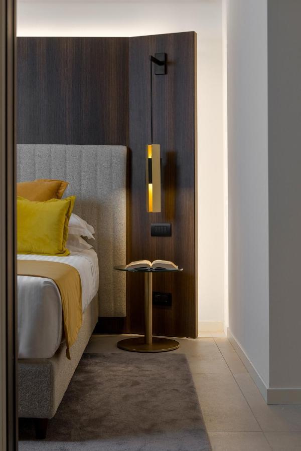 We Me Suite Hotel Ричоне Екстериор снимка