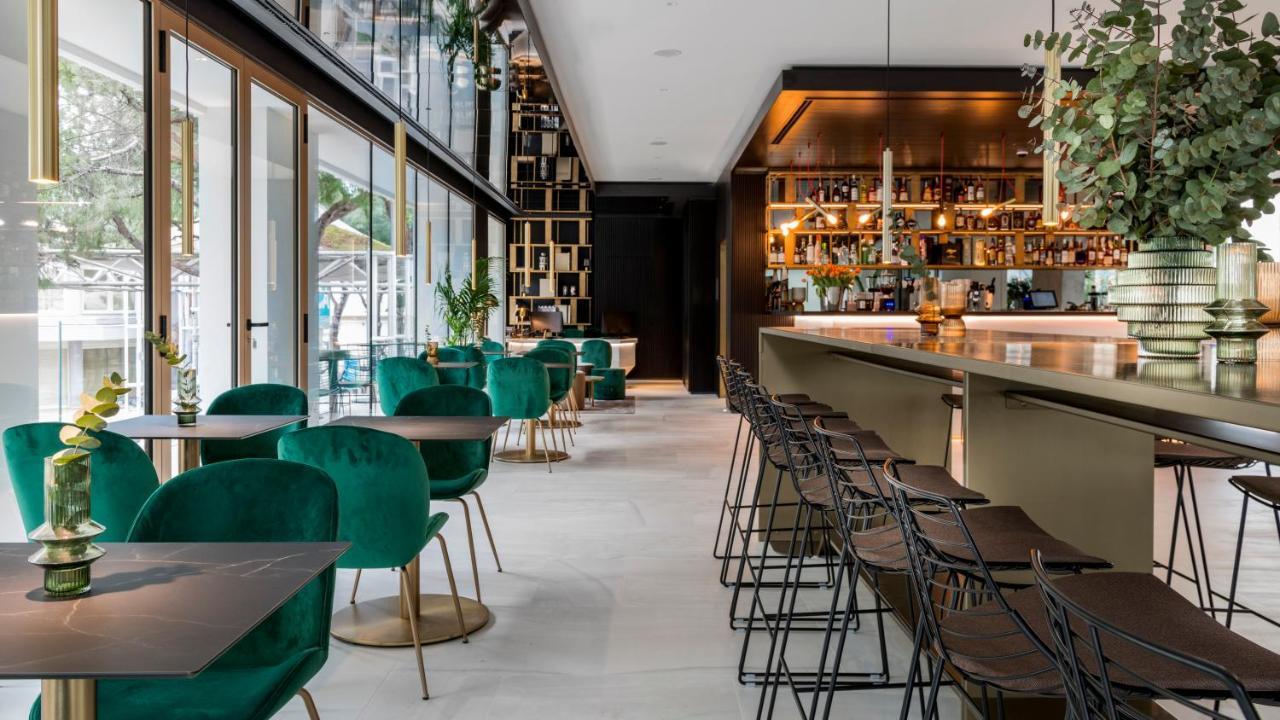 We Me Suite Hotel Ричоне Екстериор снимка