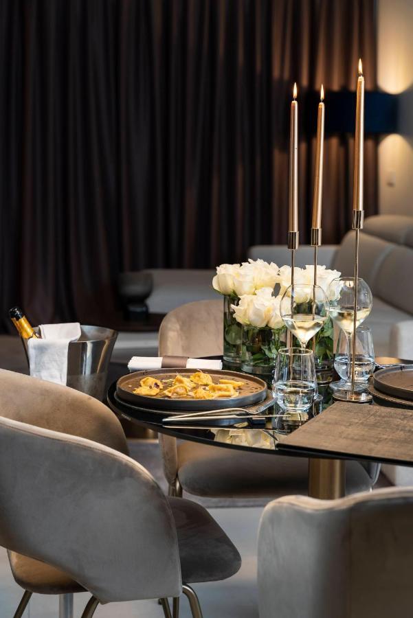 We Me Suite Hotel Ричоне Екстериор снимка