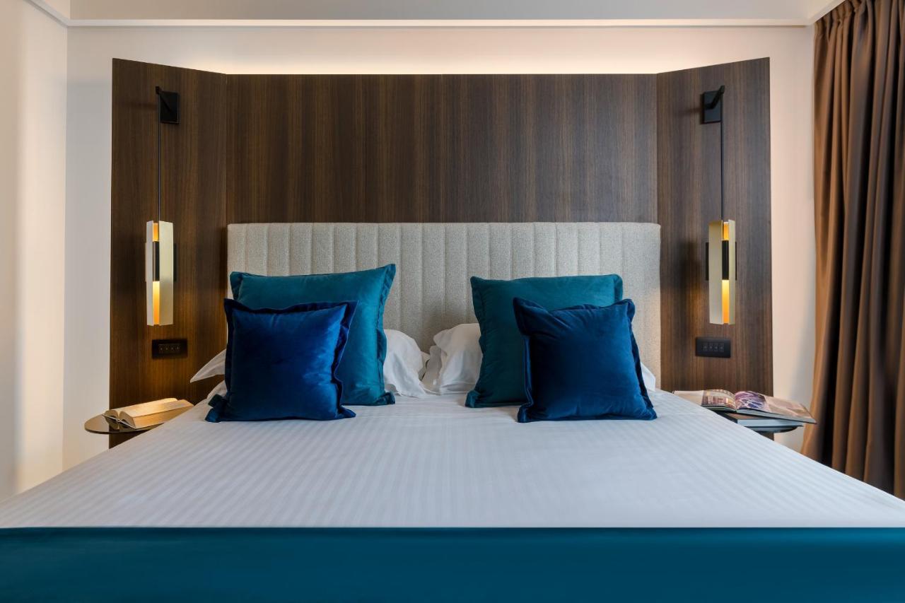 We Me Suite Hotel Ричоне Екстериор снимка